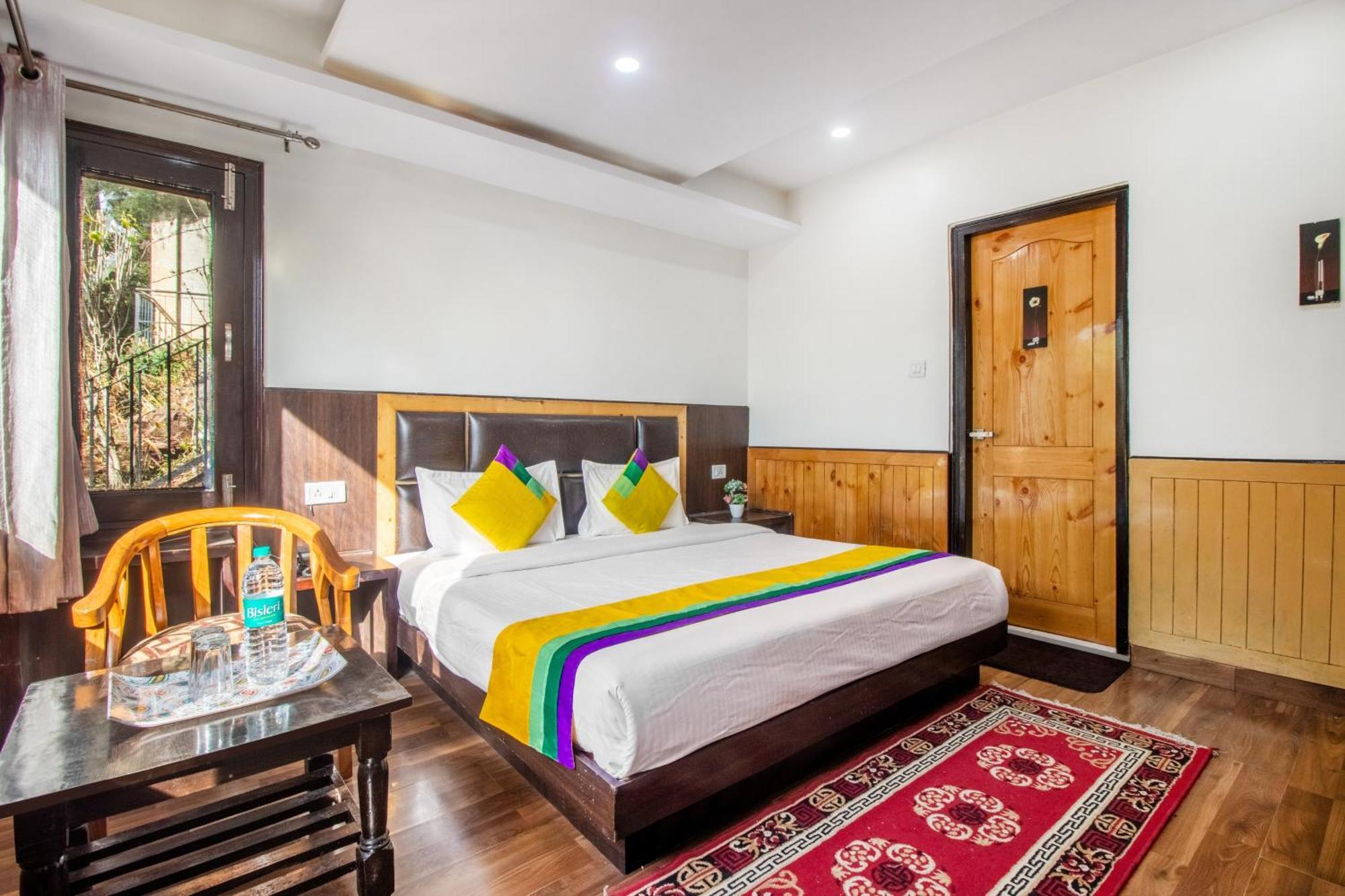 Itsy Hotels Avantika With Forest View Shimla Esterno foto